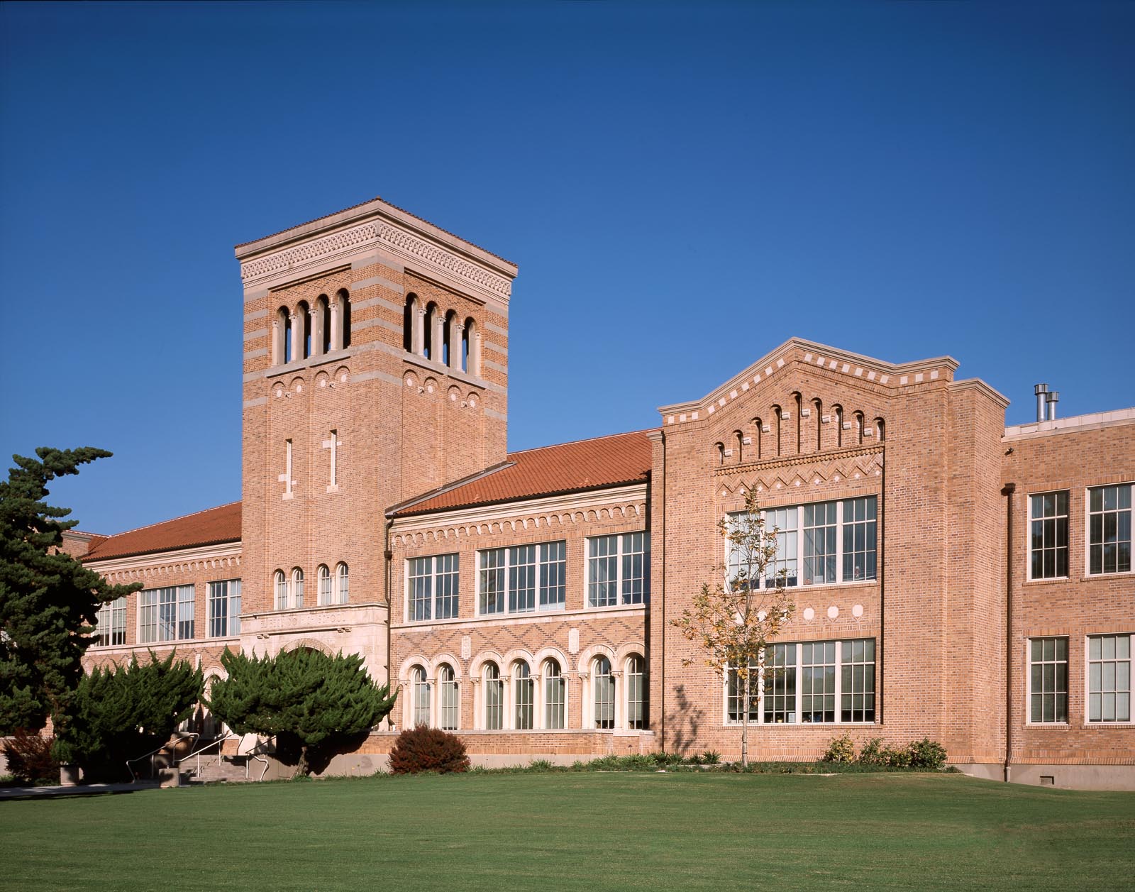 El Segundo USD High School Modernization C.W. Driver